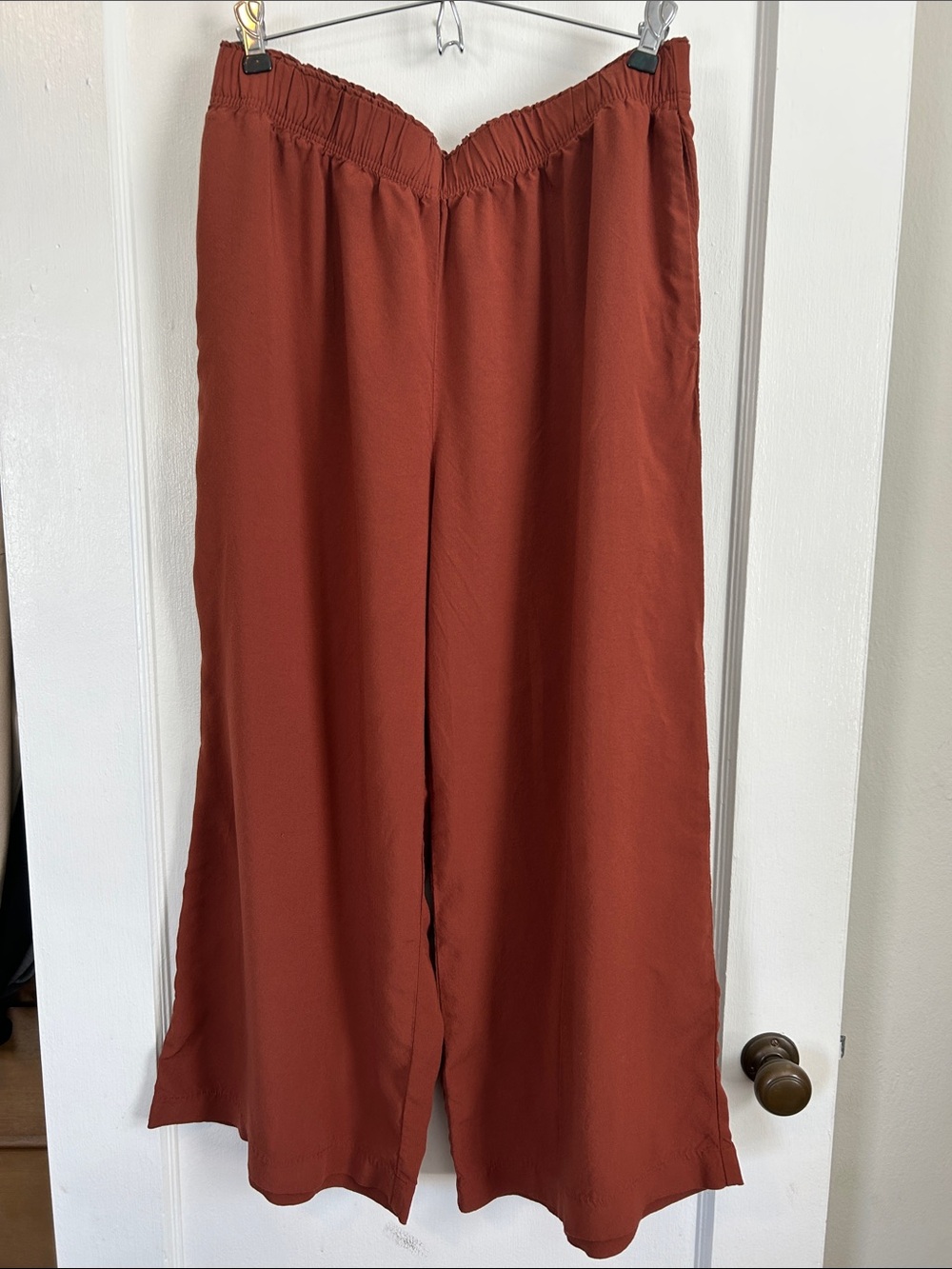 H&M Wide Leg Elastic-Waist Pants in Chestnut